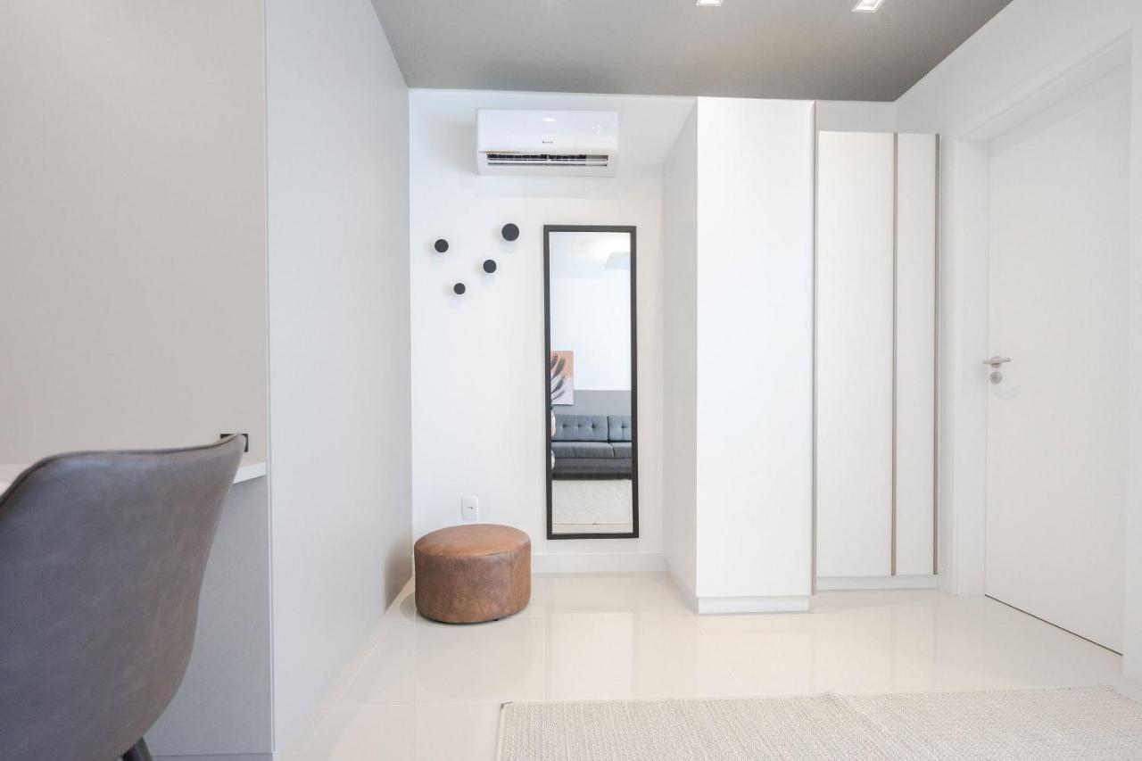 Studio Com Piscina E Vaga Próximo à Beira Mar Norte - Centro * Florianópolis