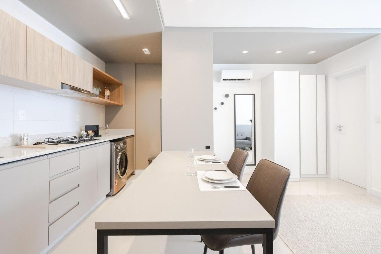 Studio Com Piscina E Vaga Próximo à Beira Mar Norte - Centro * Florianópolis